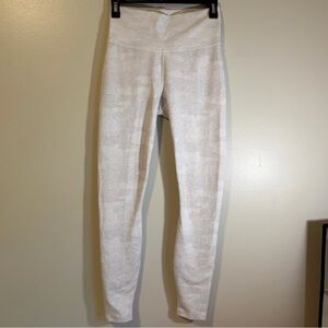 Women’s Fabletics Small PowerHold Leggings White & Light Gray Camo Activewear